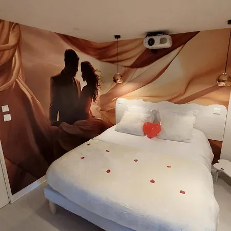 Appartement Les Delices Rooms-loveroom White
